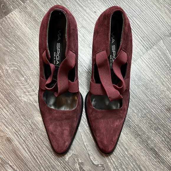 Via Spiga Suede Heel - Picture 3 of 11